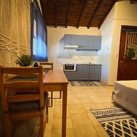 Spitaki Guest House شاطئ ميغالي أموس المظهر الخارجي الصورة