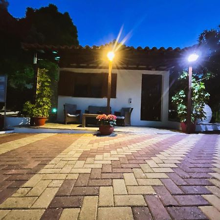 Spitaki Guest House شاطئ ميغالي أموس المظهر الخارجي الصورة