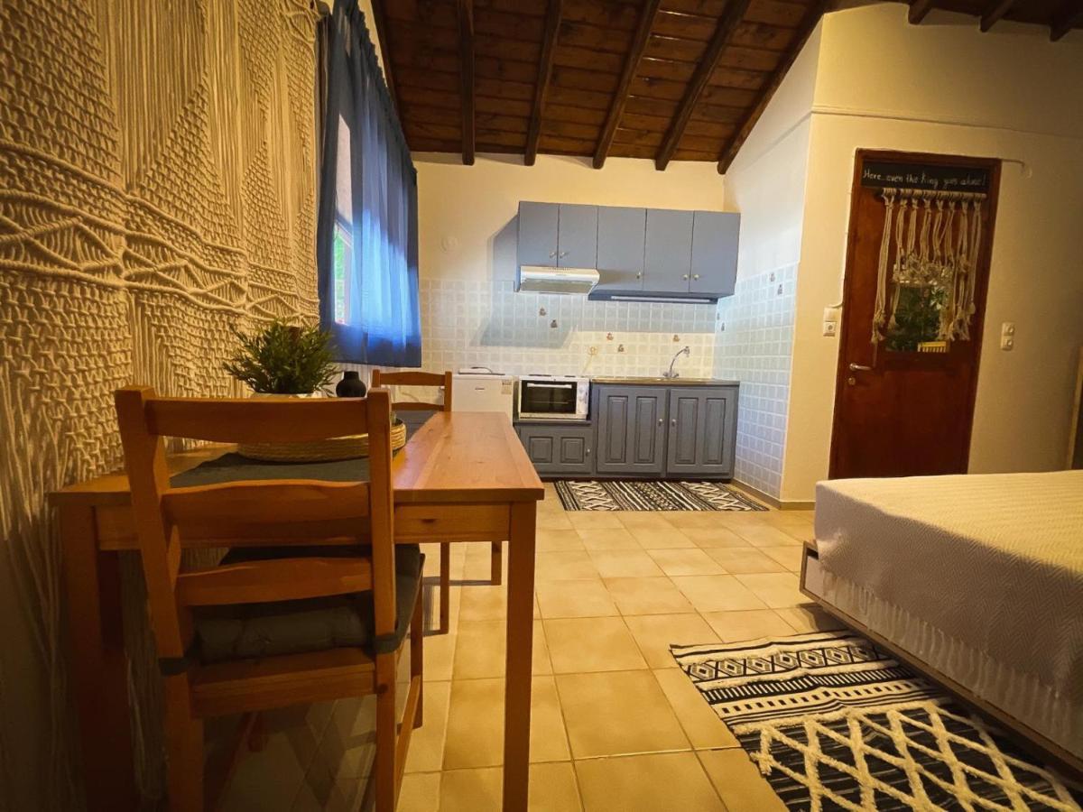 Spitaki Guest House شاطئ ميغالي أموس المظهر الخارجي الصورة