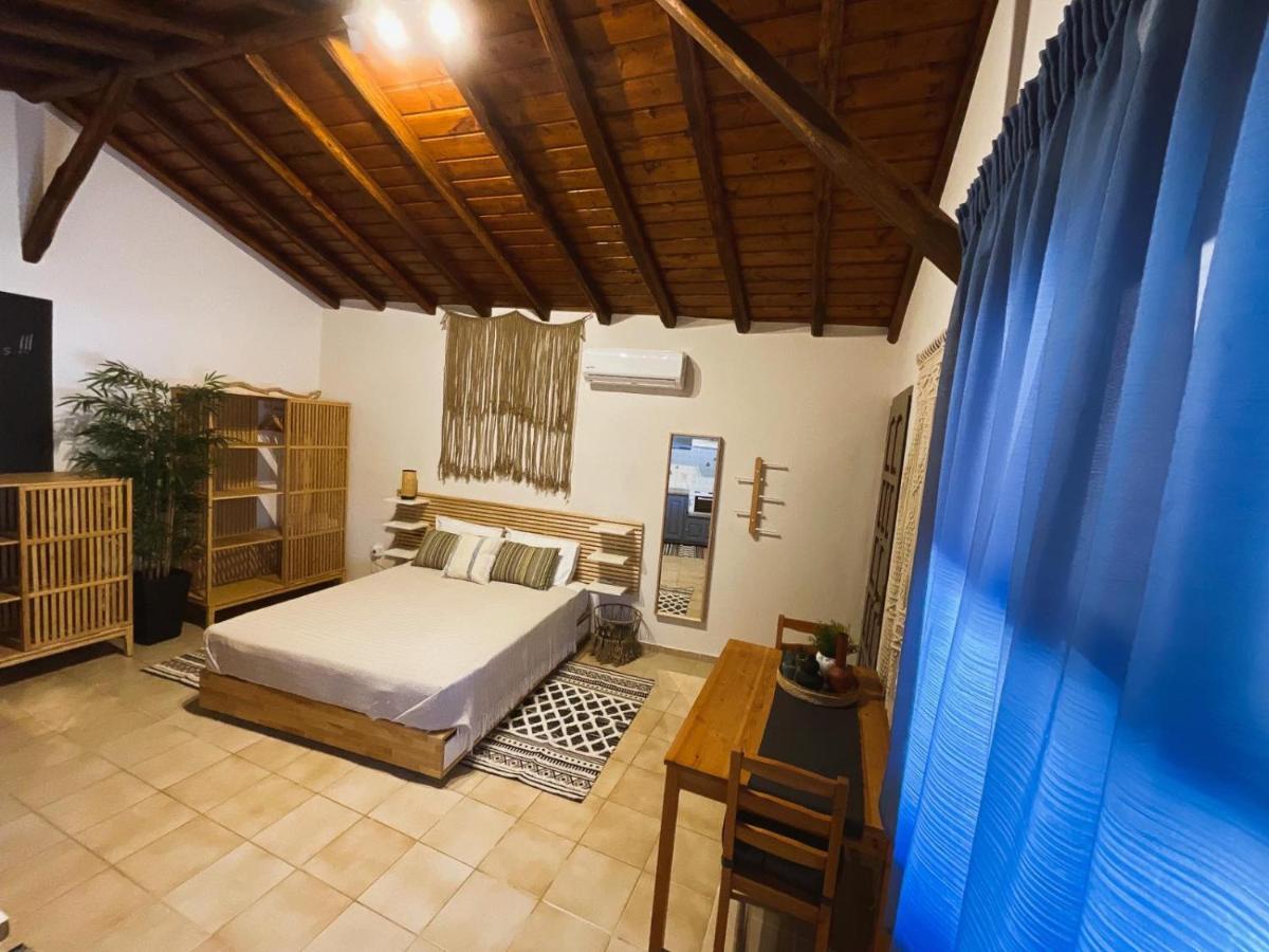 Spitaki Guest House شاطئ ميغالي أموس المظهر الخارجي الصورة