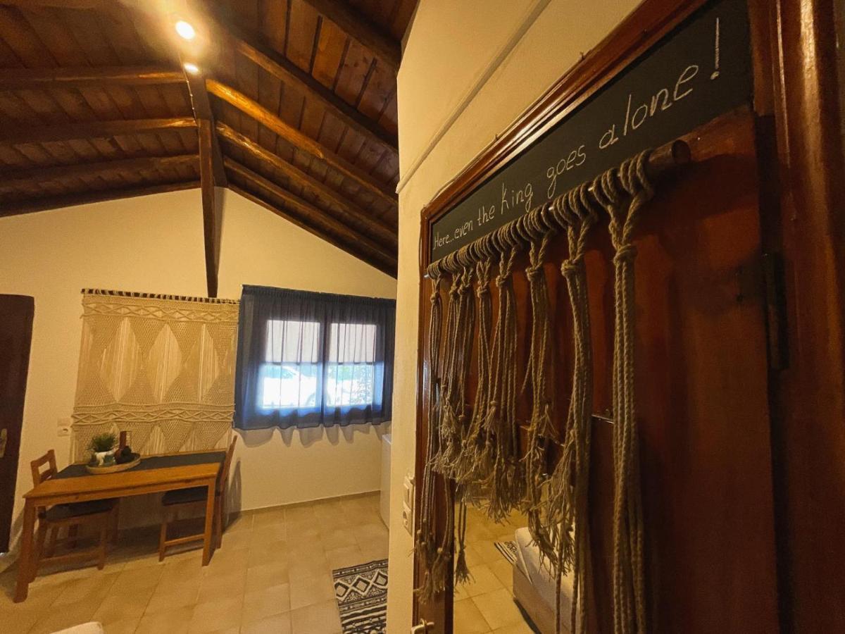 Spitaki Guest House شاطئ ميغالي أموس المظهر الخارجي الصورة