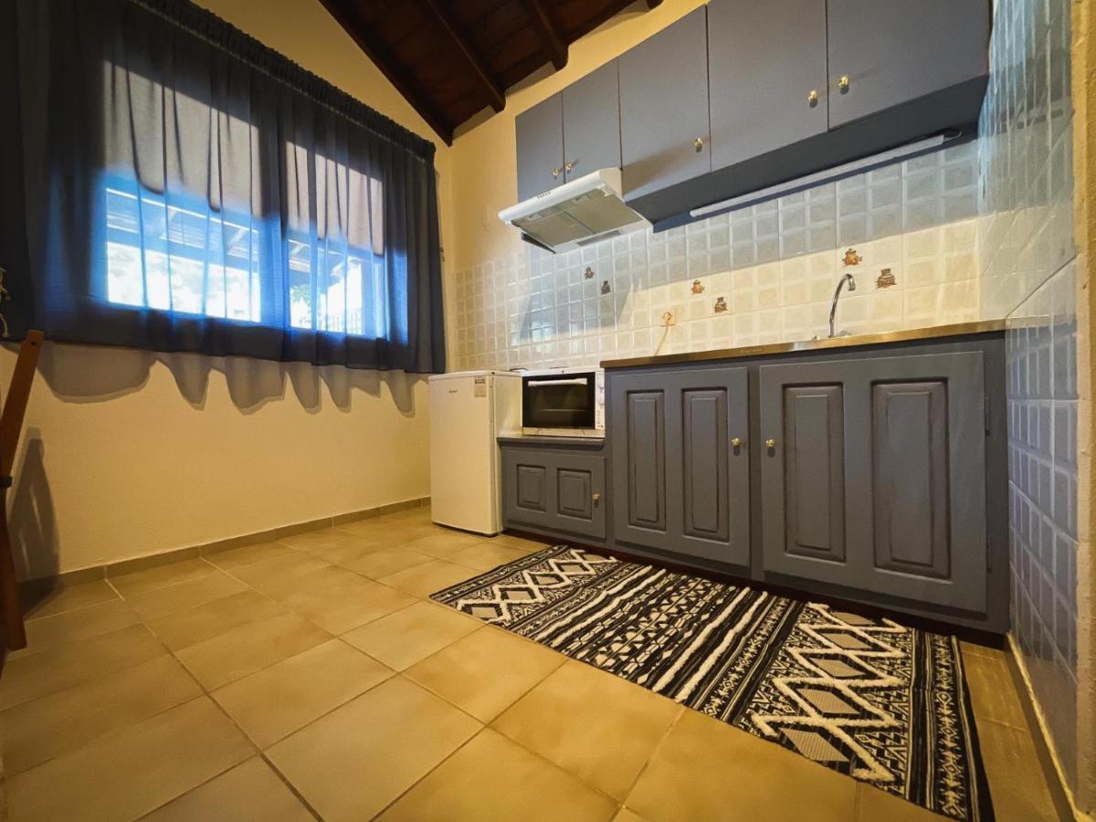 Spitaki Guest House شاطئ ميغالي أموس المظهر الخارجي الصورة